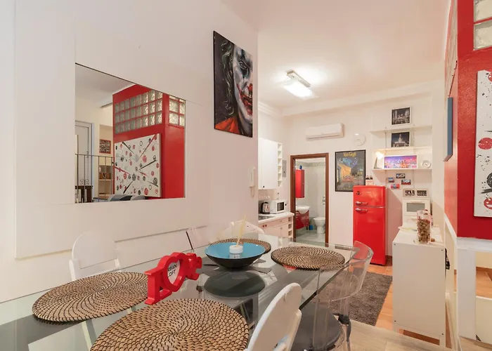 Guesthost - Modern Acquabella Milano